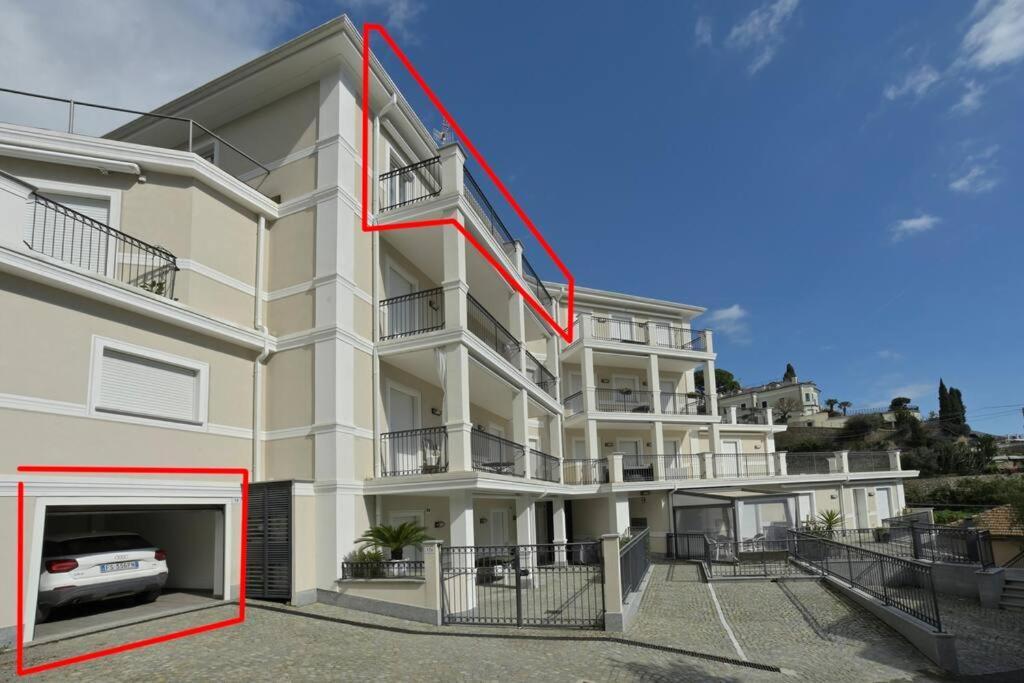 Luxury Apartament Con Garage Vista Mare Alassio Per 6 Persone Exteriör bild